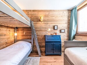 2 bedrooms, Internet
