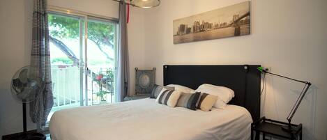 2 soverom og strykejern/-brett