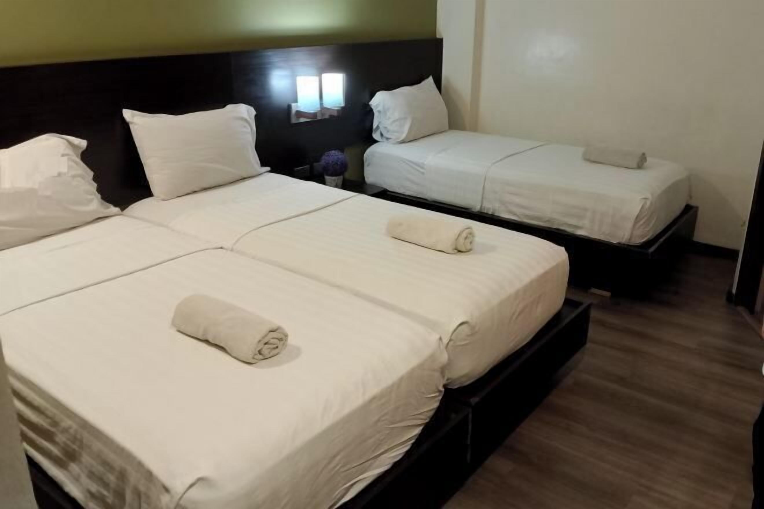 Literie de qualité supérieure, surmatelas, bureau, Wi-Fi gratuit