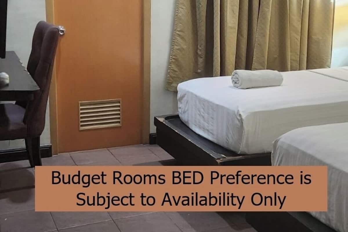 Chambre de base double ou avec lits jumeaux, non-fumeur, rez-de-chaussée | Literie de qualité, lit avec matelas à plateau-coussin, bureau