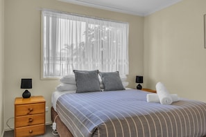 2 bedrooms, Internet