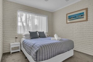 2 bedrooms, Internet