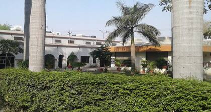 Saras Tourist Resort