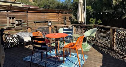 Mountain Oasis- 2-bedroom house with bridge nestled in the Santa Susanna knolls