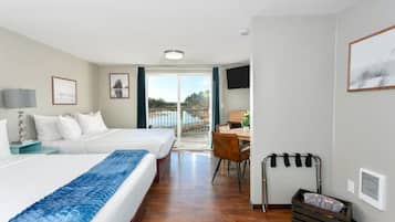7 bedrooms, bed sheets