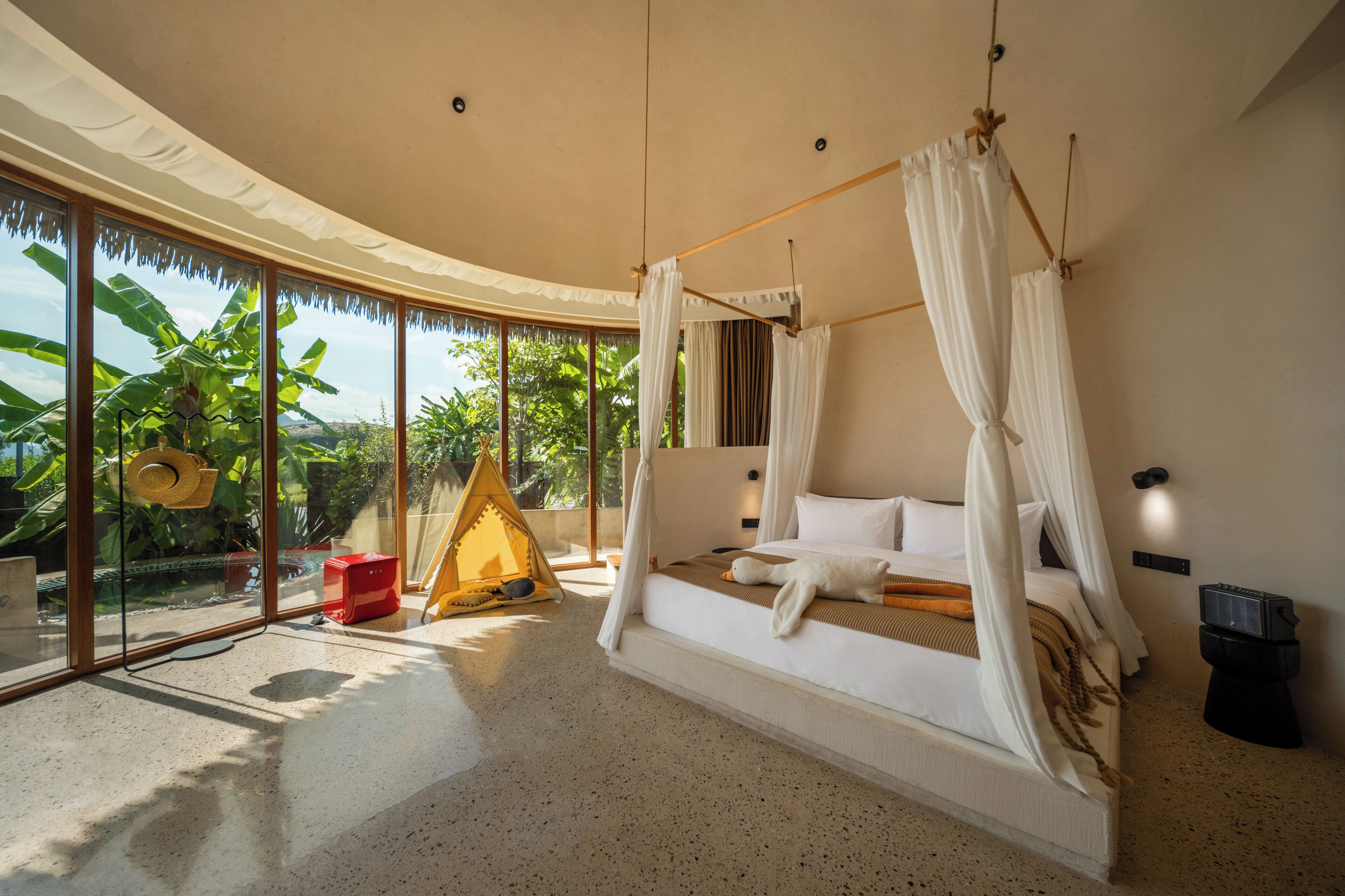 Family House, Balcony, Garden View | Desk, blackout curtains, free WiFi