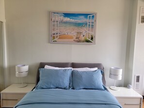 1 bedroom, desk, free WiFi, bed sheets