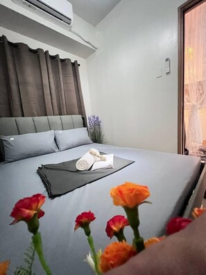 1 bedroom, free WiFi - 10th floor (Pasay)