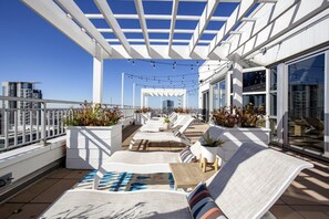 Terrace/patio - Blueground | West Loop, gym & bbq, nr Willis Tower (Chicago)