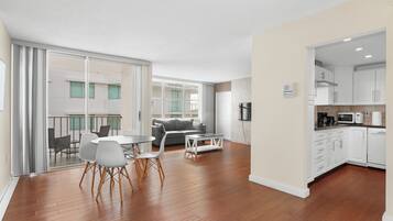 Apartment, Balcony | Living room | Flat-screen TV