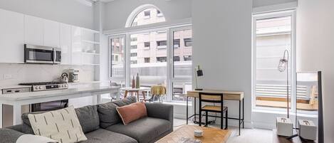 Fernseher, Stereoanlage