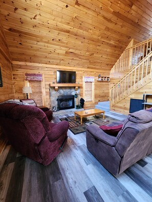 Smart TV y chimenea