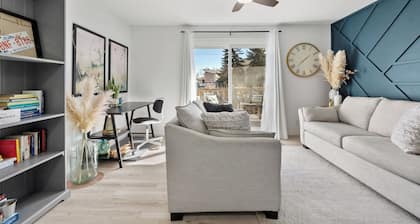 Charming 2-bedroom condo central NW