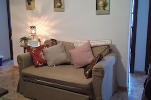 TV - 2 Bed Island Retreat-Sleeps 4-5 Min Walk To Beach (Santa Cruz de la Palma)