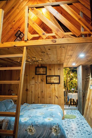Family Bungalow, Hill View | 1 bedroom, individually decorated, individually furnished, desk - September Garden (Da Lat)