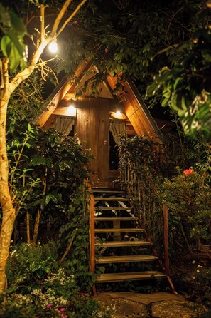 Romantic Bungalow, Garden View | 1 bedroom, individually decorated, individually furnished, desk - September Garden (Da Lat)