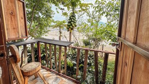 Bungalow Romantis, pemandangan kebun | Teras/patio