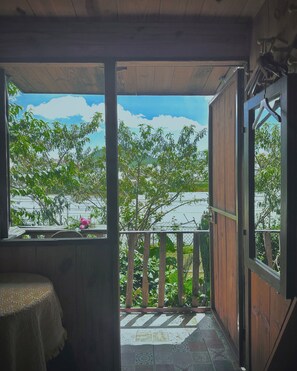 Bungalow – romantic, hageutsikt | 1 soverom, individuelt dekorert, individuelt innredet og skrivebord