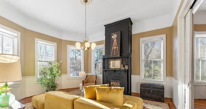 Charming 3-bedroom historic 1888 cottage located in downtown Abbeville