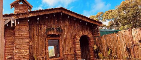 Açık havada yemek servisi