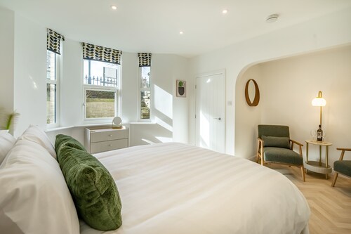46 Bishopthorpe Road  - sleeps 2 guests  in 1 studio