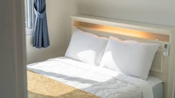 Basic Room, 1 Bedroom (202 (ocean view/BBQ)) | 1 bedroom, free WiFi