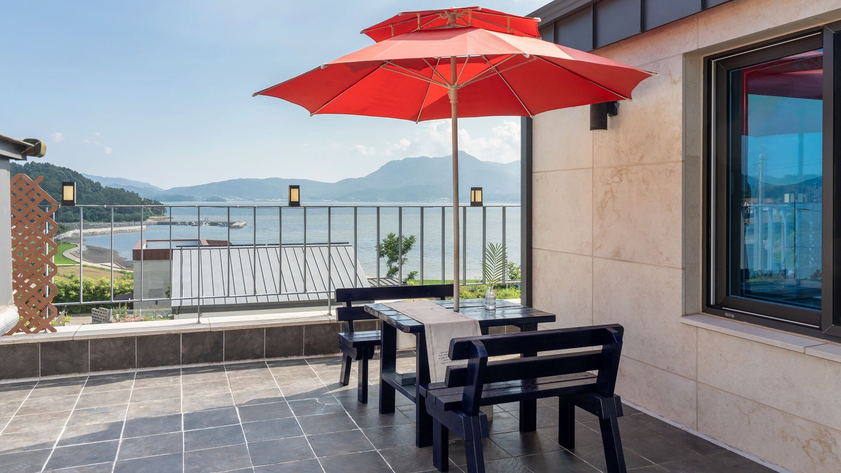 Basic Room, 1 Bedroom (202 (ocean view/BBQ)) | 1 bedroom, free WiFi