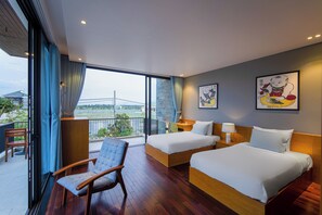 3 bedrooms, in-room safe, desk, iron/ironing board