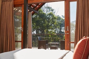 Décoration personnalisée, ameublement personnalisé, bureau