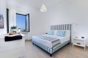 1 bedroom, iron/ironing board, WiFi, bed sheets - Casa Marevista in Sorrento centre (Sorrento)
