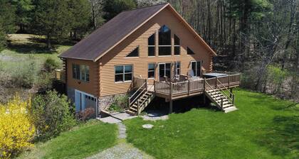 Hilltop on Keuka - Your Perfect Lakeview Getaway