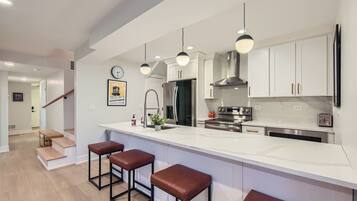 Microwave, oven, stovetop, dishwasher