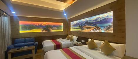 Deluxe Twin Room | Desk, free WiFi