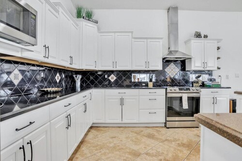 Casa Asaka  Waterfront  Pool  Paradise