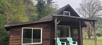 Camping cabin in gorgeous Dosewallips Valley with AC and WiFi