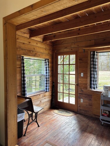 Camping cabin in gorgeous Dosewallips Valley with AC and WiFi