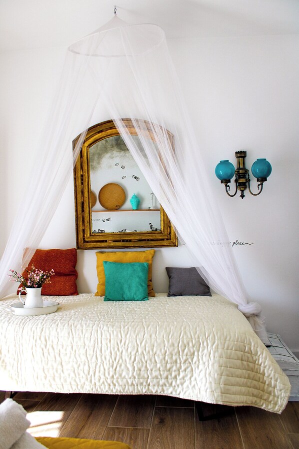 4 chambres, bureau, Wi-Fi gratuit, draps fournis