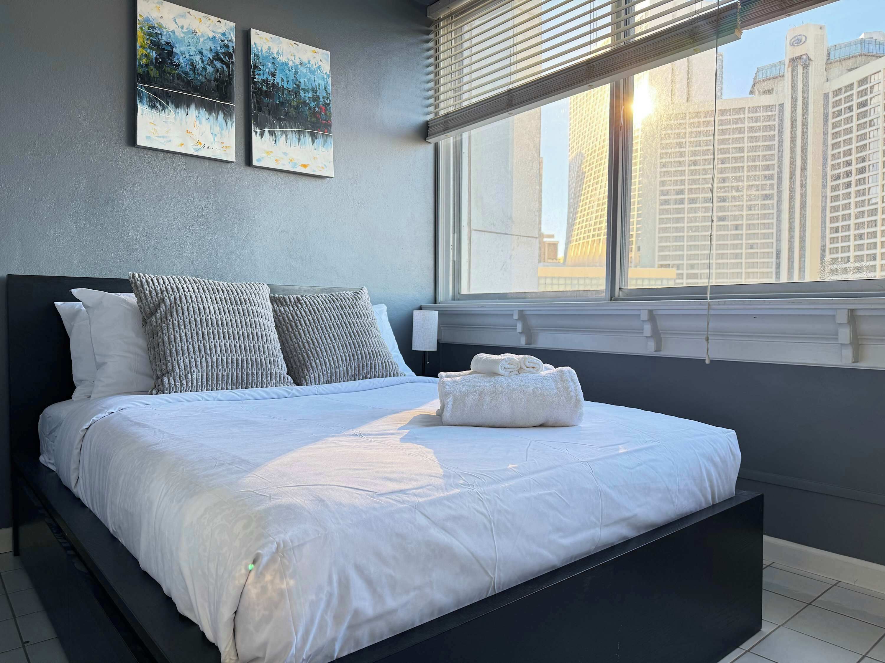 3 bedrooms, desk, iron/ironing board, WiFi