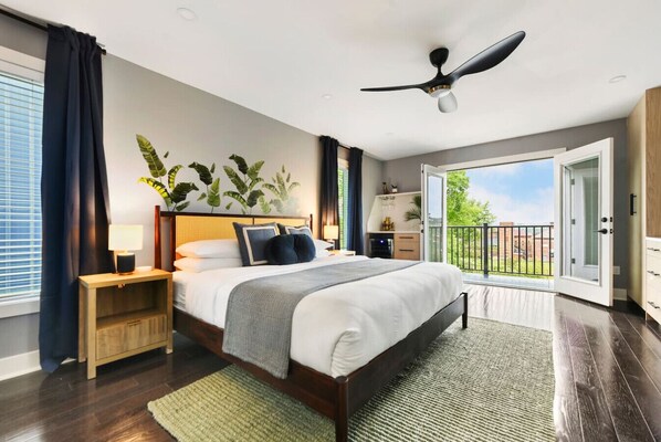 8 habitaciones, escritorio y tabla de planchar con plancha 