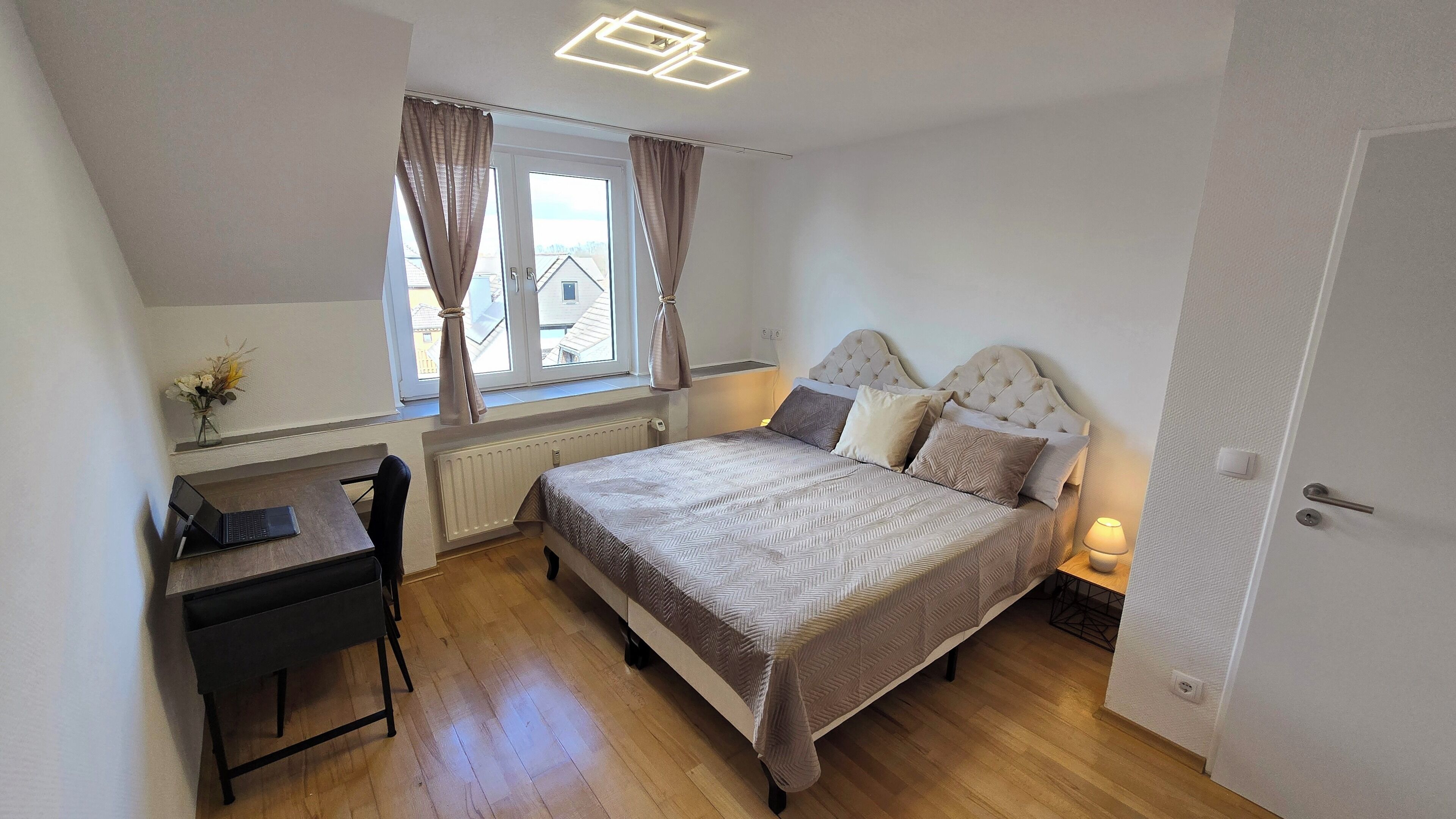 3 chambres, bureau, fer et planche à repasser, Wi-Fi