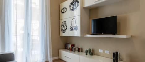 TV