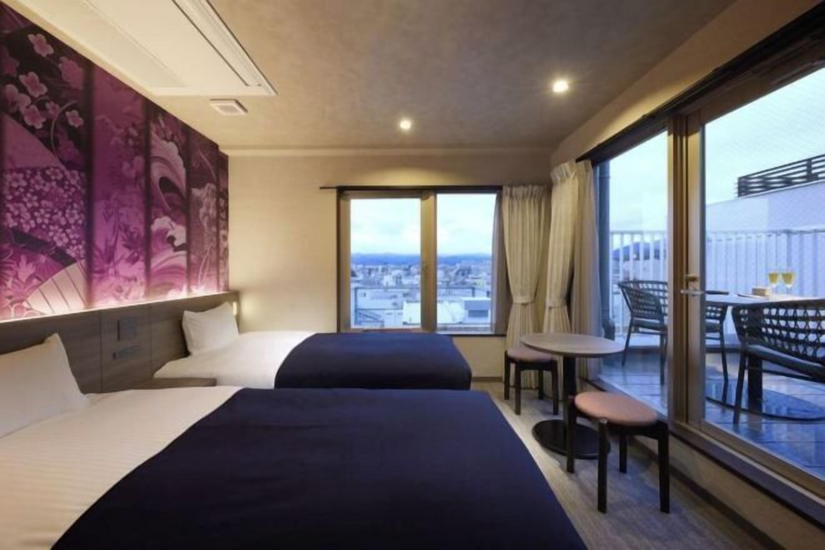 Wi-Fi de cortesia, roupa de cama