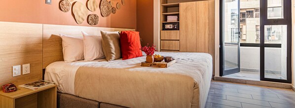 1 dormitorio, tabla de planchar con plancha, cuna de viaje y wifi