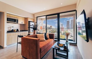 TV, offices - Kukun Homero Polanco (Ciudad de México)