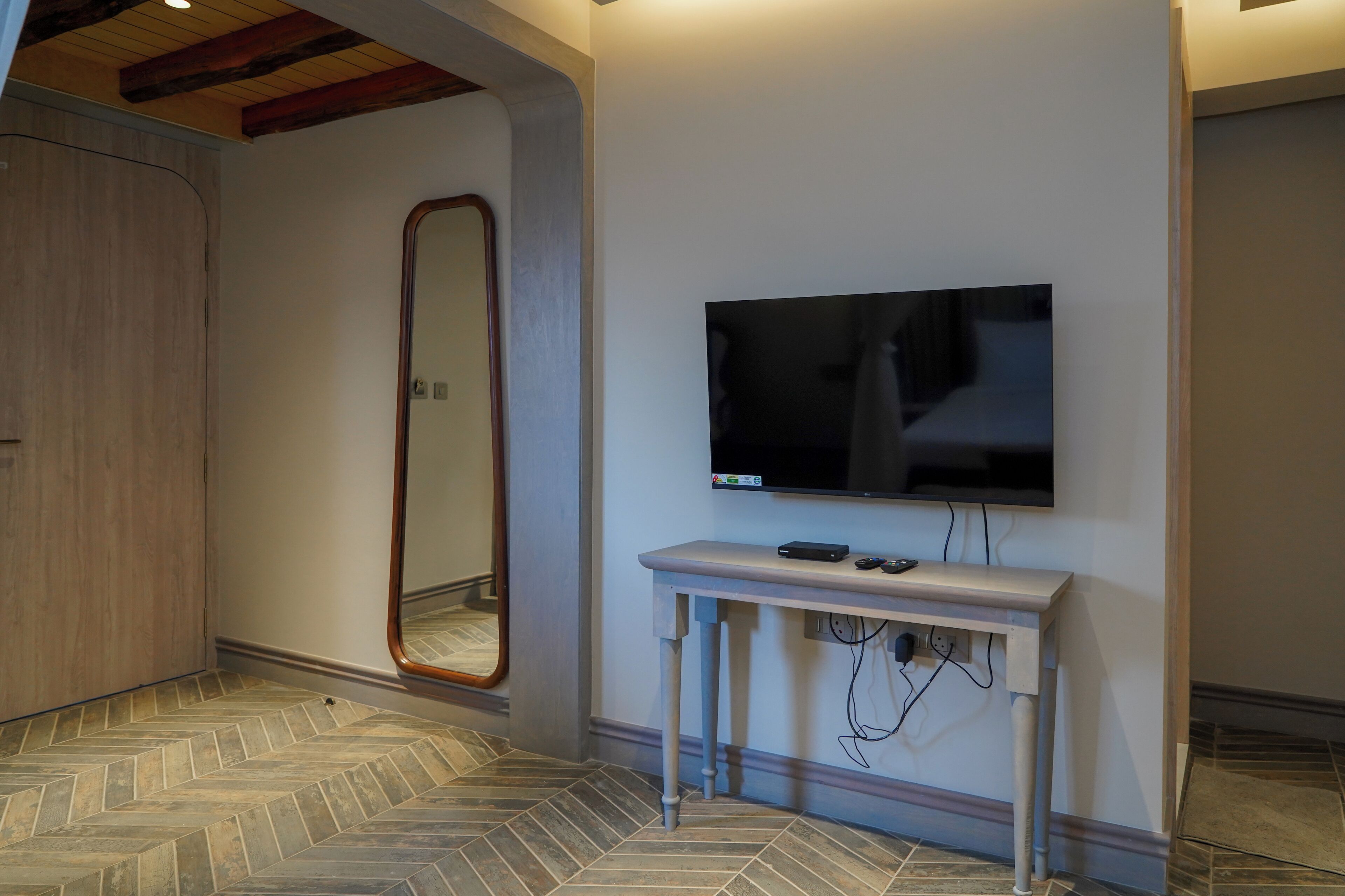 Desk, rollaway beds, free WiFi, bed sheets
