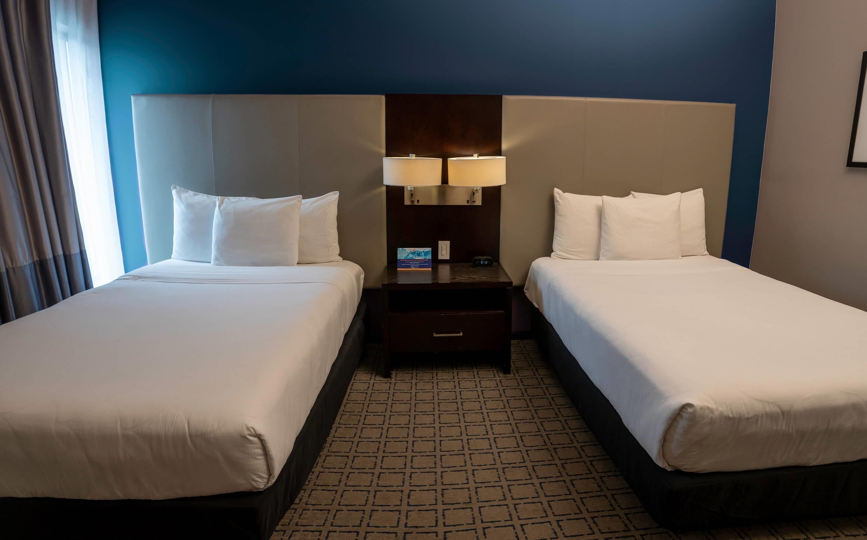 Minibar, in-room safe, iron/ironing board, free WiFi