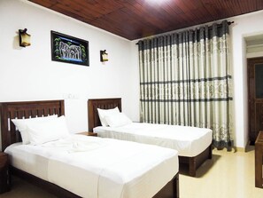 Deluxe Double or Twin Room | Soundproofing, free WiFi - Better Yala Home (Tissamaharama)