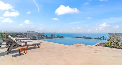 Vista Bucerias 402B - Rooftop Pool & Stunning Views