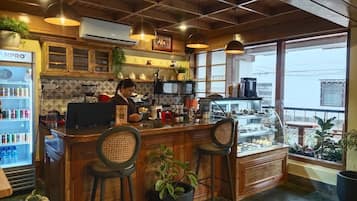 Cafe