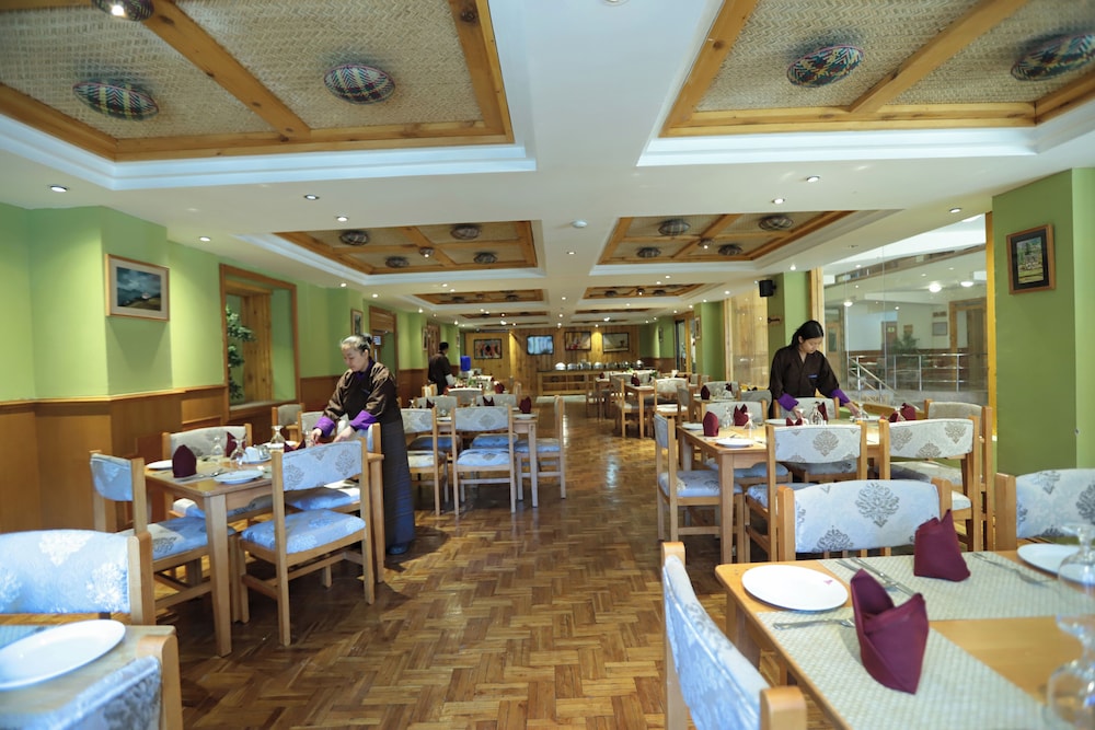Hotel Phuntsho Pelri by null
